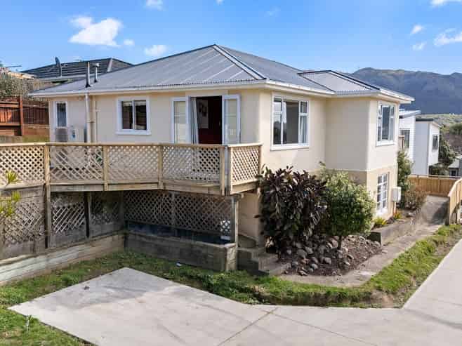 5 Mahoe Street, Tawa