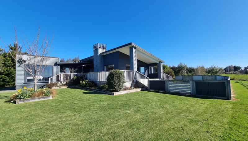 193 Orepuki Riverton Highway, Riverton