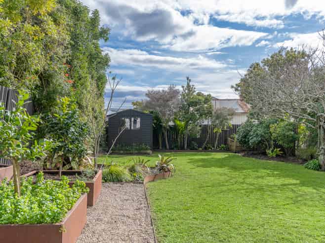 2 Kingsland Avenue, Kingsland