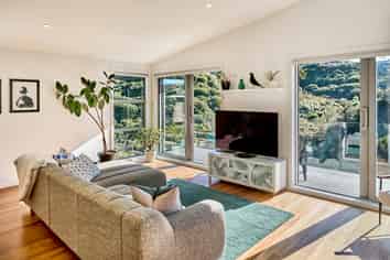 7 Makomako Road, Brooklyn