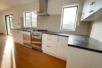 1/73 Butley Drive, Farm Cove