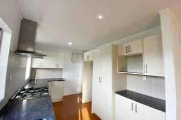1/73 Butley Drive, Farm Cove