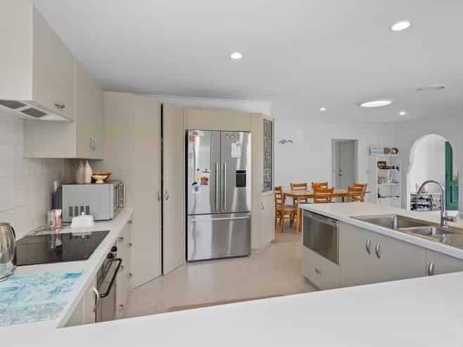 8 Oaklands Drive, Cambridge