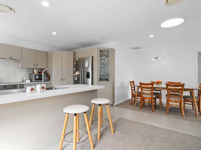 8 Oaklands Drive, Cambridge