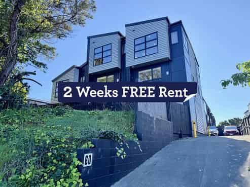 2/60 Triangle Road, Massey