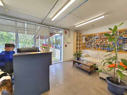 Versatile Morningside Office/Workshop