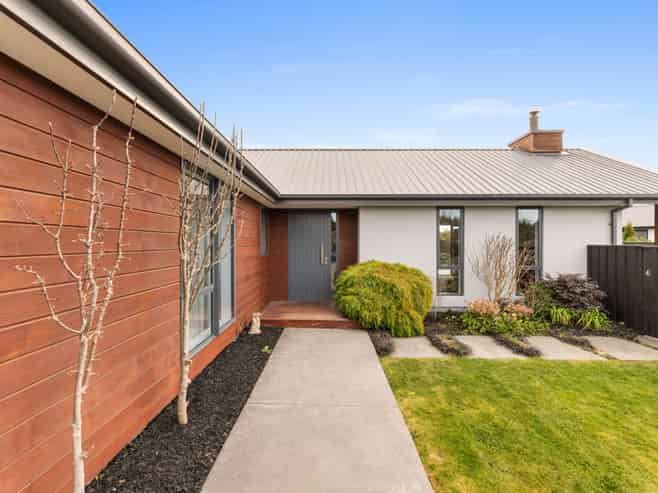 66 Silver Peaks Drive, West Melton