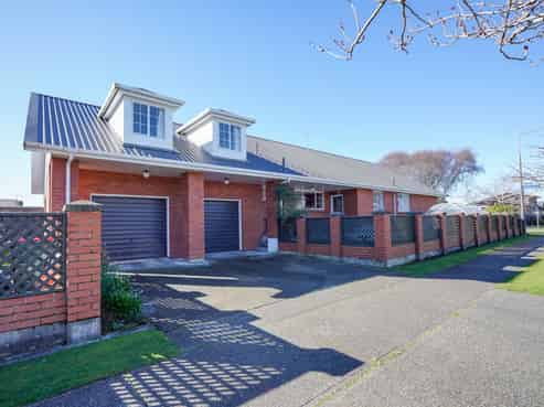 64 Melbourne Street, Windsor