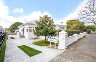 2/79a Grange Road, Mount Eden