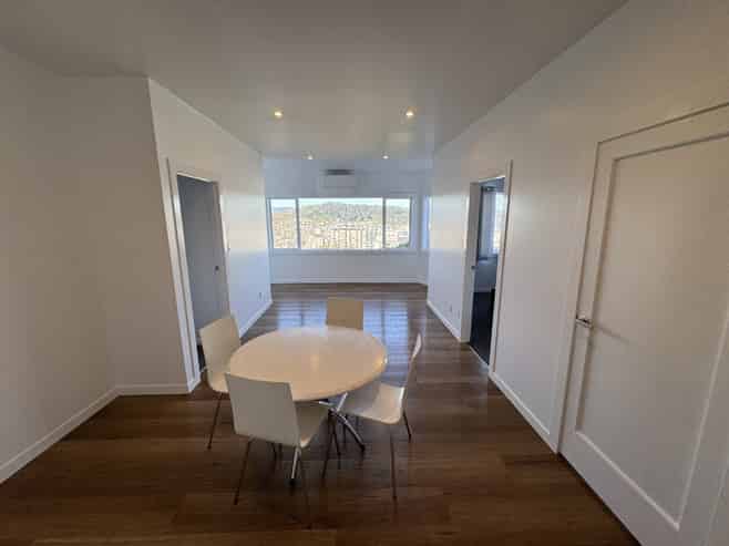 2/11 Waiteata Road, Kelburn