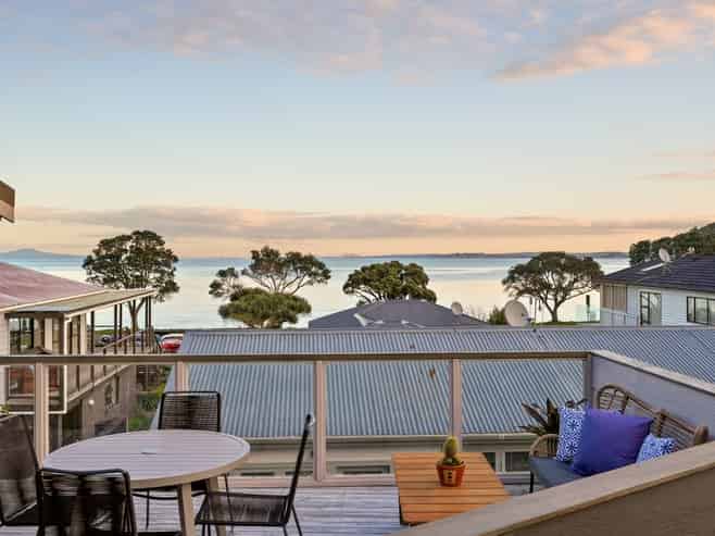 36 Zita Avenue, Matakatia