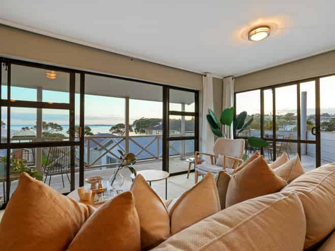 36 Zita Avenue, Matakatia