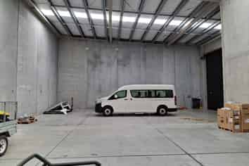 Great Value Industrial I Incentives I Must Lease!