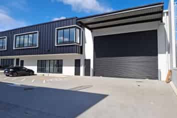 Great Value Industrial I Incentives I Must Lease!