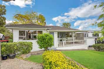 3 Malvina Place, Bucklands Beach
