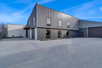Freshly Renovated CBD Industrial