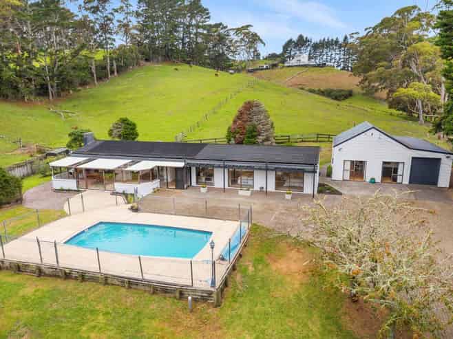 748 Dairy Flat Highway, Dairy Flat