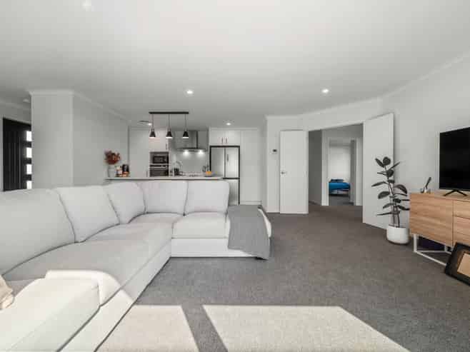 1A Lee Road, Hannahs Bay