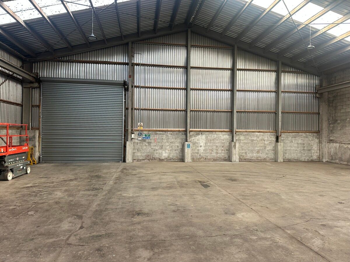 Clear Span Industrial Facility & Secure Yard - Ansicht 4