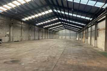 Clear Span Industrial Facility & Secure Yard