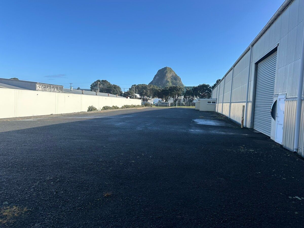 Clear Span Industrial Facility & Secure Yard - Ansicht 3