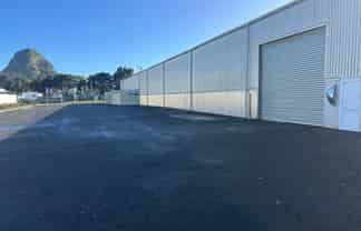 Clear Span Industrial Facility & Secure Yard