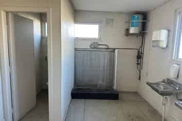 Clear Span Industrial Facility & Secure Yard