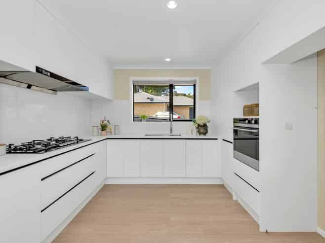 21 Claywest Place, Glen Eden
