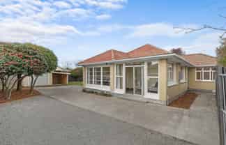 136 Brookside Terrace, Bryndwr