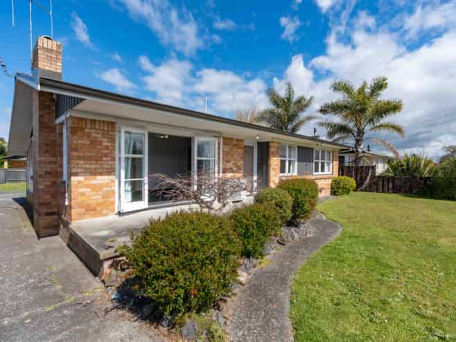 211 Sandwich Road, Saint Andrews