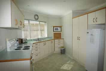 9 Greenaway Rd, Waikanae