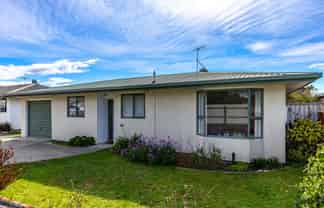 205C Maxwell Road, Redwoodtown