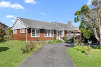 12 Williams Avenue, Pakuranga