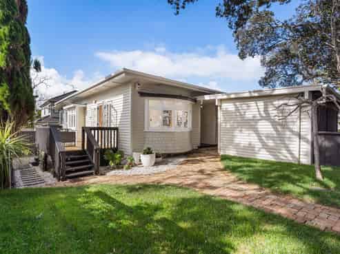 13A Irirangi Road, Greenlane