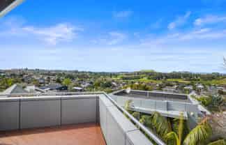 1/733 Remuera Road, Remuera