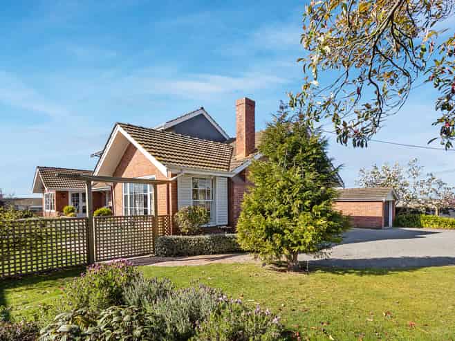 5 Usk Street, Marchwiel