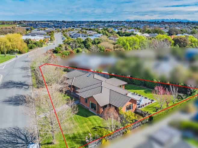 245 Southfield Drive, LINCOLN