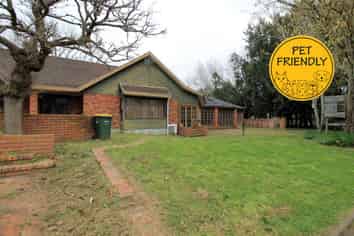 81 Pararekau Road, Karaka