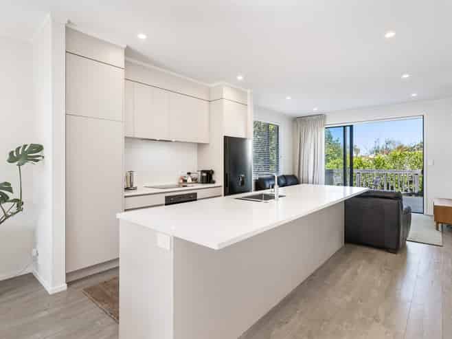 10C Lyndhurst Street, Waiotaiki Bay