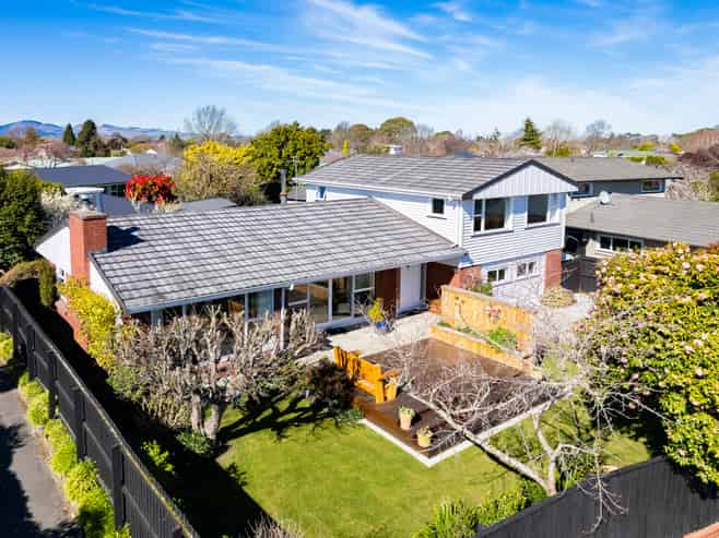 24 Deepdale Street, Burnside
