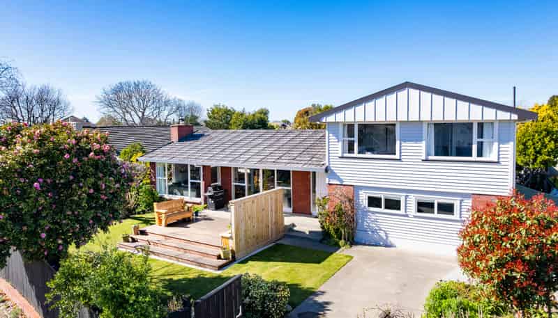 24 Deepdale Street, Burnside