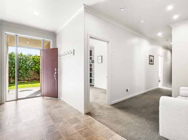 16 McAinch Place, KAMO