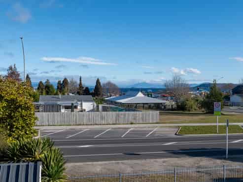 4/102 Tamamutu Street, Taupo