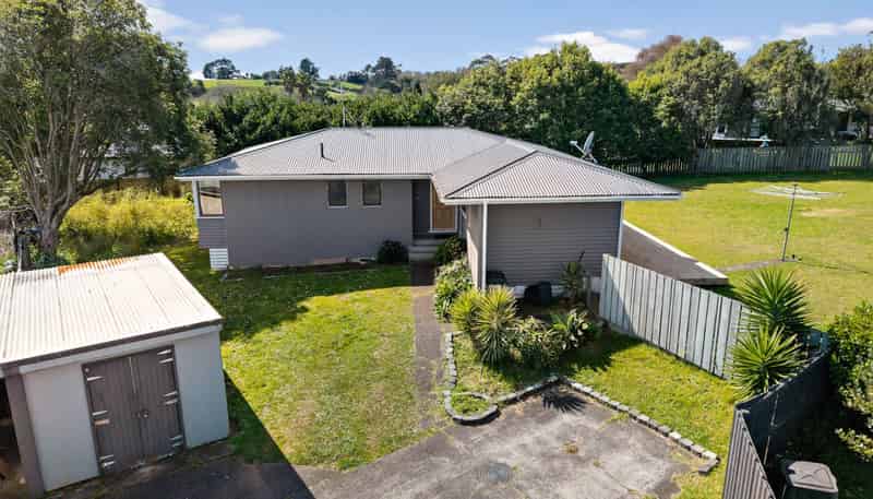 16 Rata Street, Waiuku
