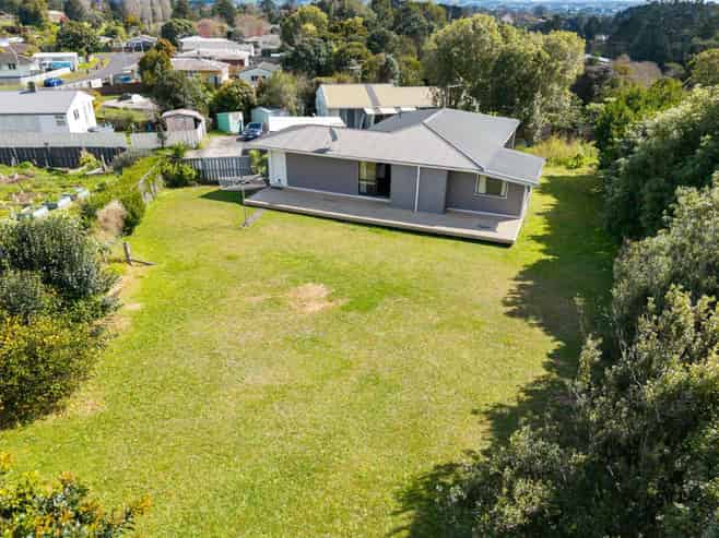 16 Rata Street, Waiuku