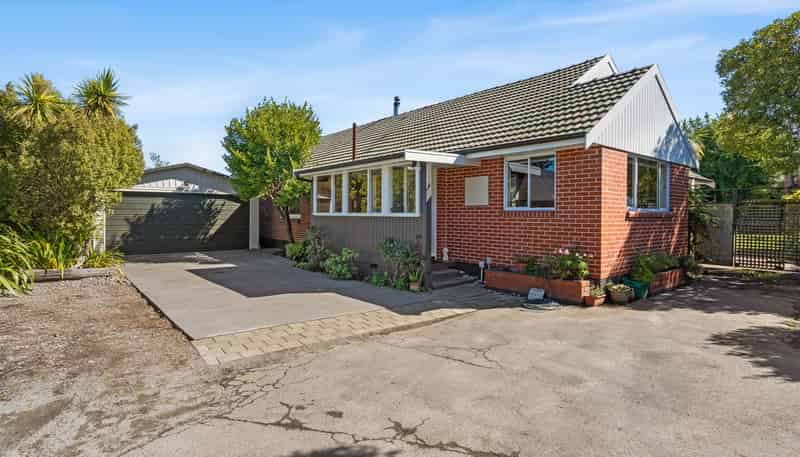 2/151 Yaldhurst Road, UPPER RICCARTON