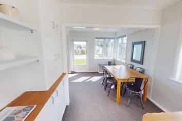 5 Bastia Avenue, Bastia Hill