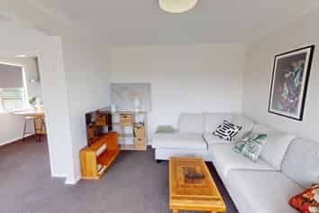 5 Bastia Avenue, Bastia Hill