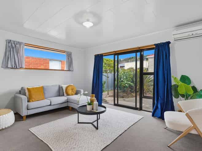 43D Law Street, Caversham