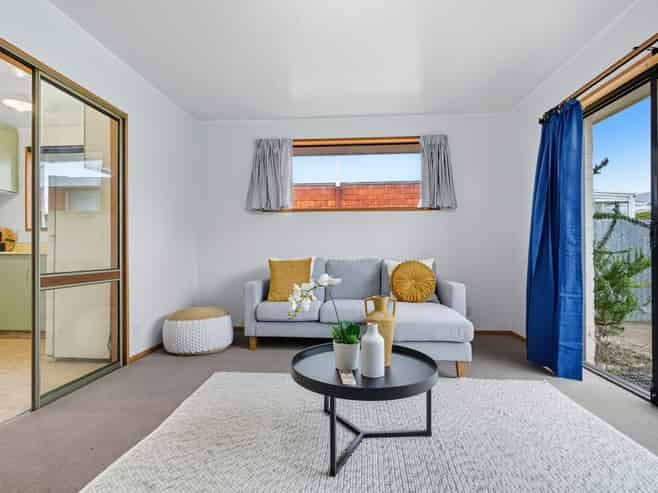 43D Law Street, Caversham